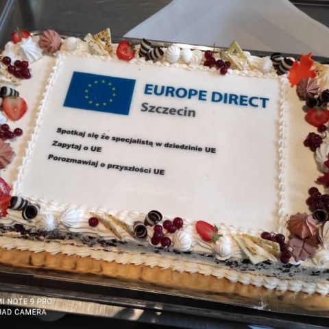 Powiększ obraz: tort EUROPE DIRECT Szczecin